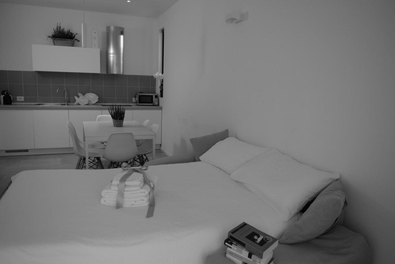Alcova Apartment *