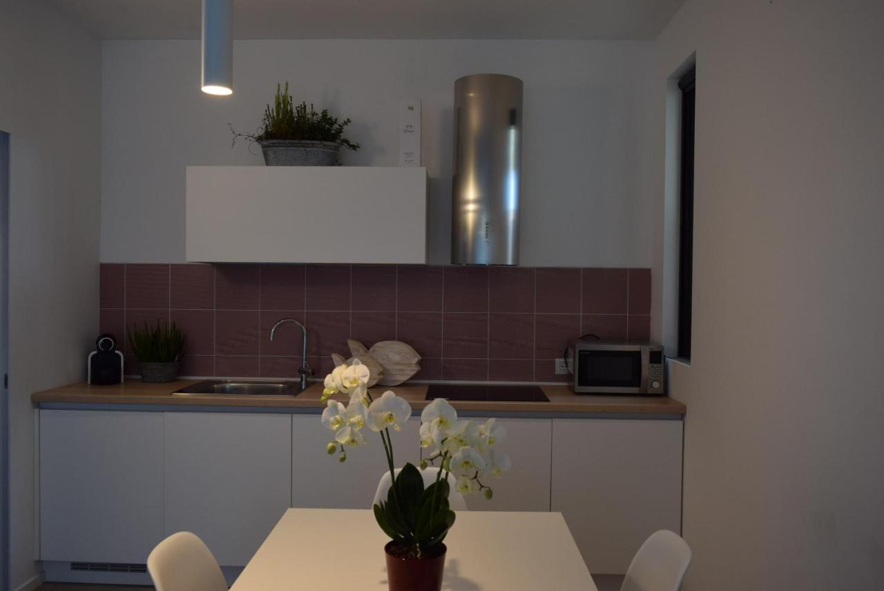 Alcova Apartment *