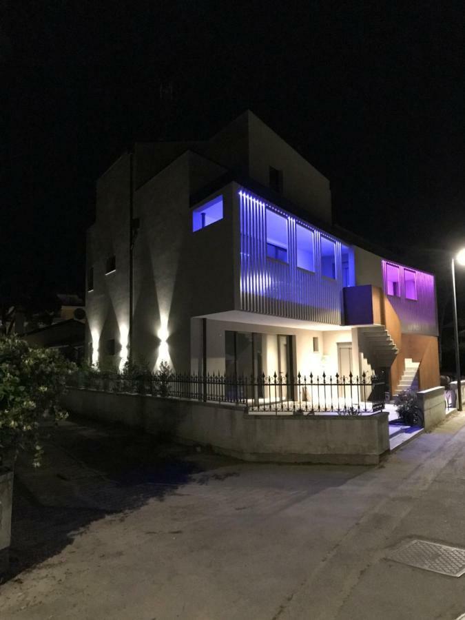 Alcova Apartment