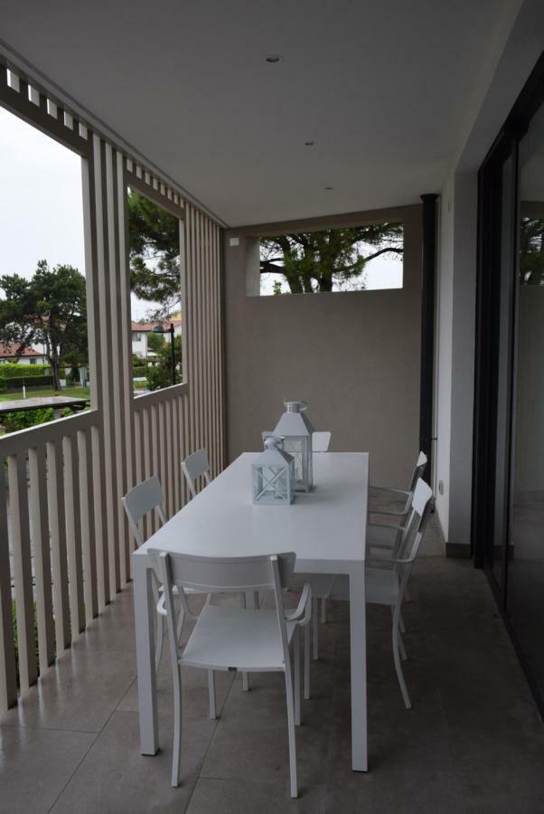 Alcova Apartment *