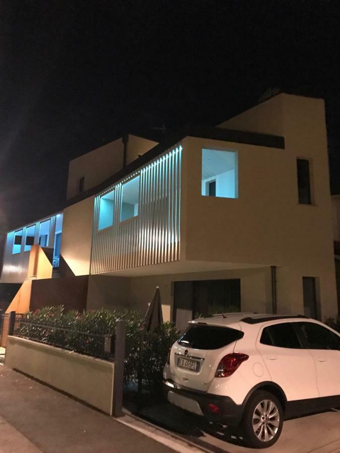 Alcova Apartment